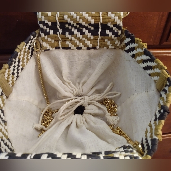 Zara Rafia/Cotton/Linen Woven Two Handled Bucket Bag with Shoulder Chain - Picture 4 of 8